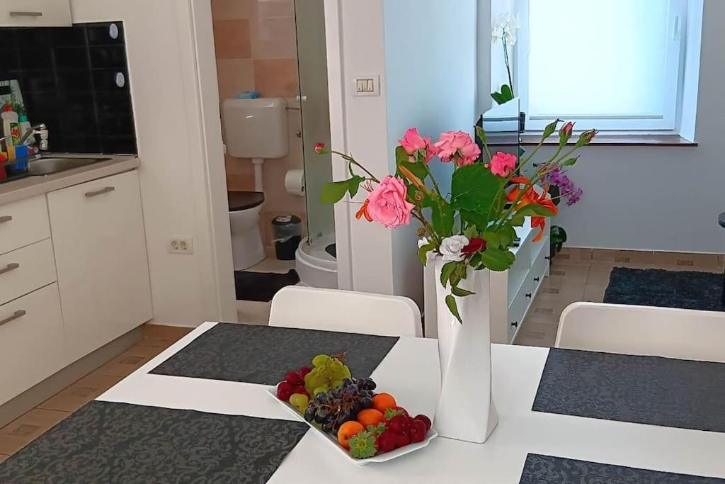 Lovely Apartment Morje - Koper Old Town Esterno foto